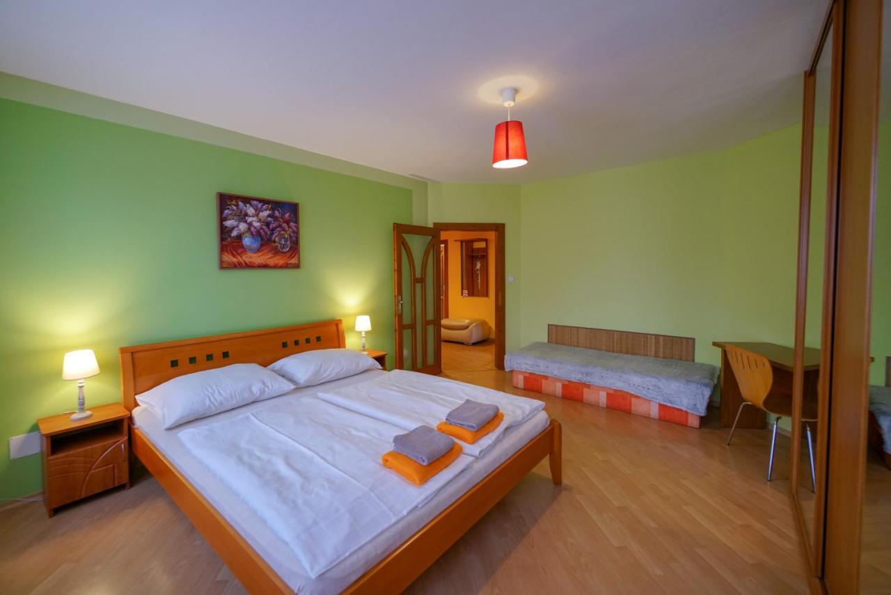 Penzion Fantazia Poprad - Self Check-In Exterior foto