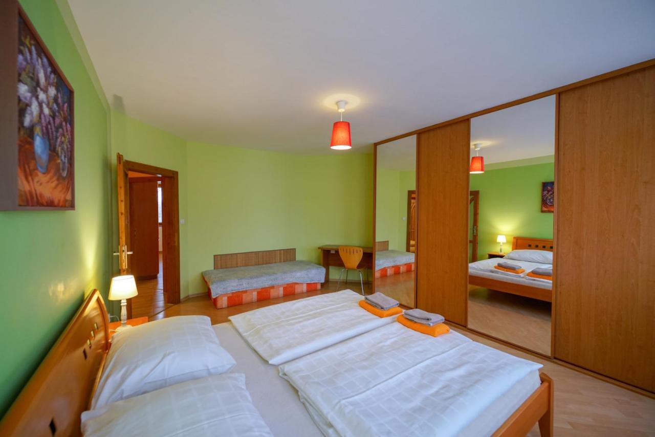 Penzion Fantazia Poprad - Self Check-In Exterior foto
